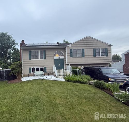 134 Benart Pl, Middlesex, NJ, 08846-1802 | Card Image