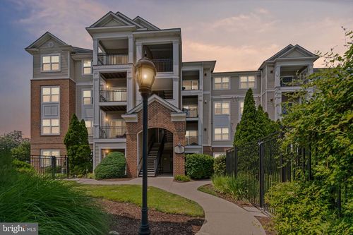 apt-219-12958 Centre Park Cir, HERNDON, VA, 20171-5925 | Card Image
