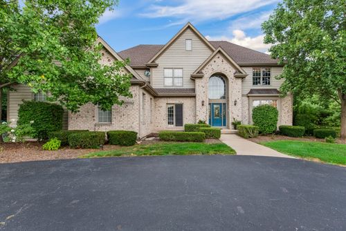 38W042 Mallard Lake Rd, St. Charles, IL, 60175-5443 | Card Image