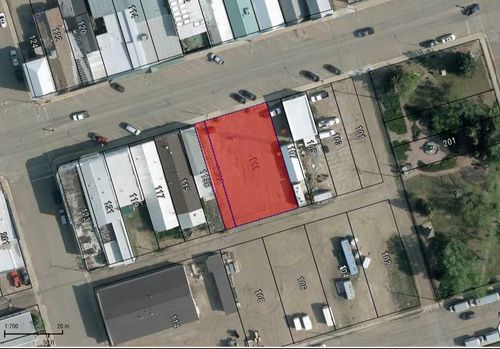 111-113A 2 Ave W, Hanna, AB, T0J1P0 | Card Image