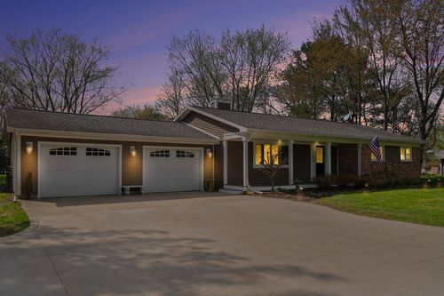 3290 Mount Hope Rd, Grass Lake, MI, 49240-9820 | Card Image