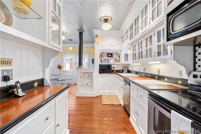 2014 E Oak St, Home with 3 bedrooms, 2 bathrooms and null parking in New Albany IN | Image 25