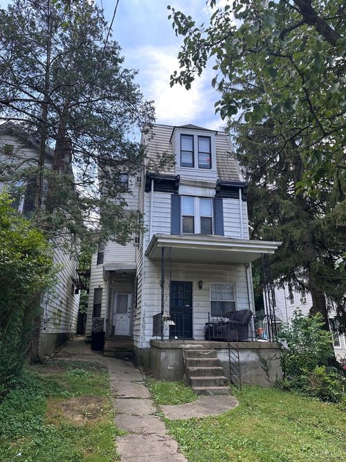623 Riddle Rd, Cincinnati, OH, 45220 | Card Image