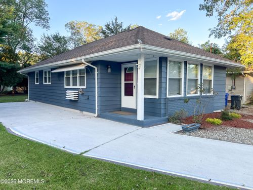 16 Catskill Ct, TOMS RIVER, NJ, 08753-1601 | Card Image