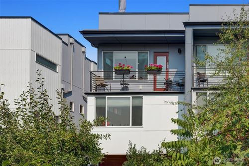 3660 Courtland Pl S, Seattle, WA, 98144-7115 | Card Image