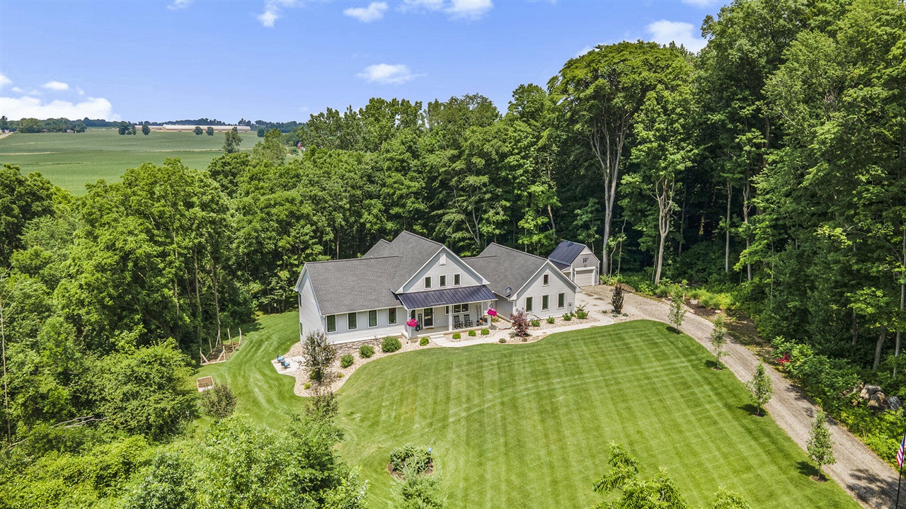 Mason St, Hudsonville, MI 49426