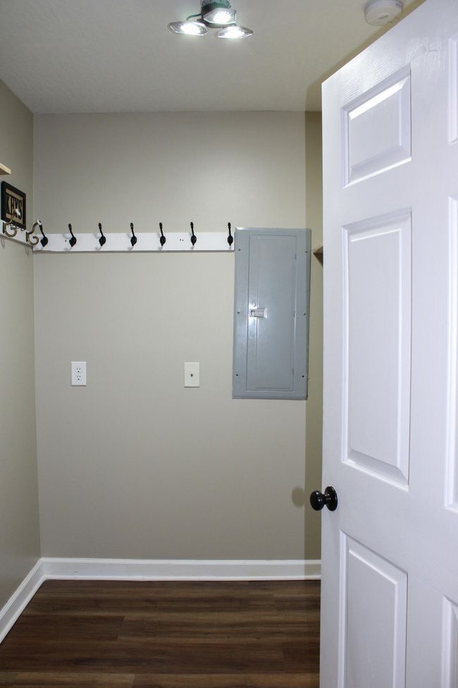 24 Mud Room | Image 24