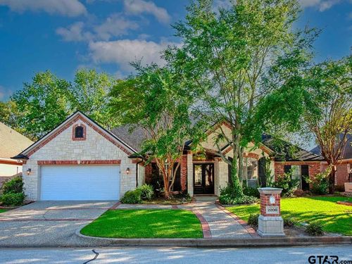2206 Kennebunk Ln, Tyler, TX, 75703-0303 | Card Image
