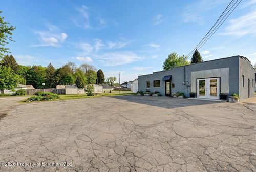 250 Gravity St, BLAKELY, PA, 18447 | Card Image