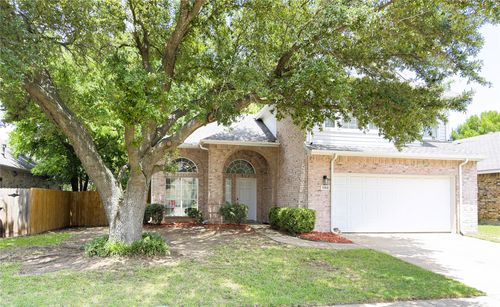 1153 Regal Dr, Garland, TX, 75040-7588 | Card Image