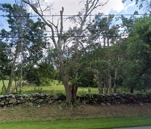 100 Willow Ave, Little Compton, RI, 02837-1535 | Card Image