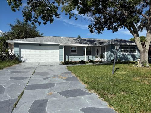 11889 Walker Ave, Seminole, FL, 33772-7128 | Card Image
