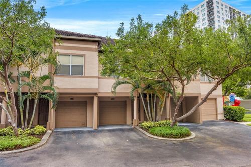821 Normandy Trace Rd, TAMPA, FL, 33602-5762 | Card Image