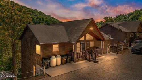 126 Bluewater Lane, LaFollette, TN, 37766 | Card Image
