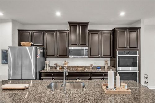 904 Stern Way, Chesapeake, VA, 23323 | Card Image