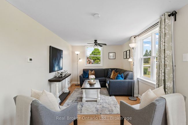 61 Jane St, House other with 2 bedrooms, 1 bathrooms and 2 parking in Haldimand ON | Image 6