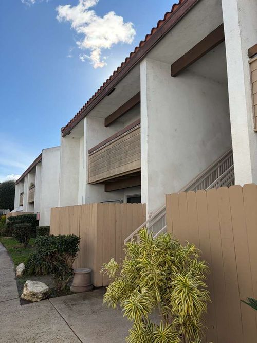 unit-f11-2511 W Sunflower Ave, Santa Ana, CA, 92704-8517 | Card Image