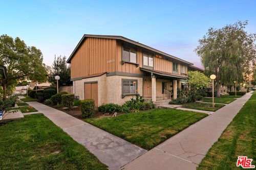 unit-63-18933 Kittridge St, Reseda, CA, 91335-5987 | Card Image