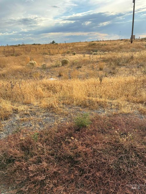 125 Parker Gulch Rd, Shoshone, ID, 83352-5384 | Card Image