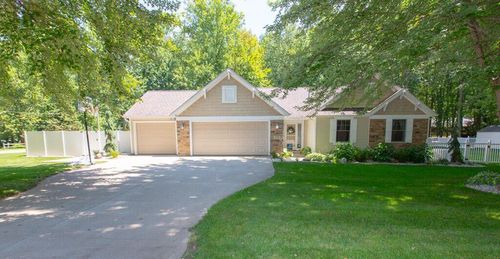 231 Aaron Dr, Coldwater, MI, 49036-9174 | Card Image