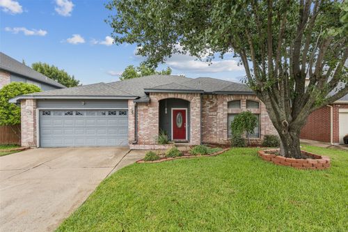 1611 Caplin Dr, Arlington, TX, 76018-4960 | Card Image