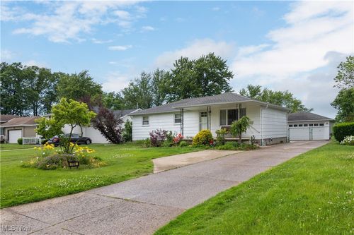 751 West Martin Avenue, Amherst, OH, 44001 | Card Image