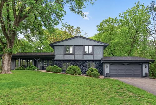 2841 Mayfield Rd, Wayzata, MN, 55391-2509 | Card Image