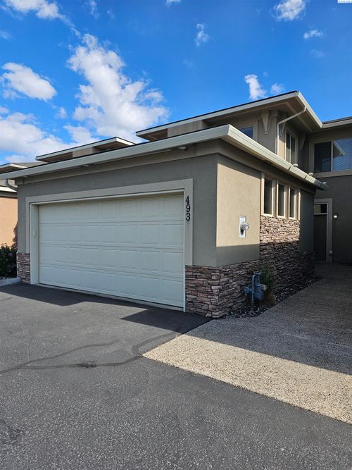 493 Columbia Point Dr, Richland, WA, 99352-4373 | Card Image
