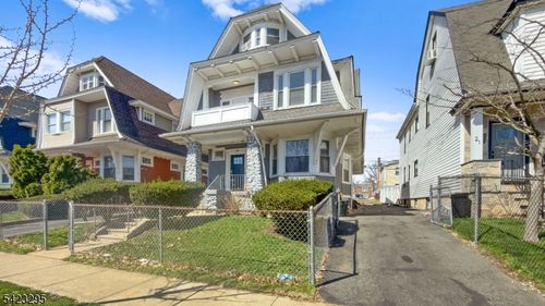 19 Newfield St, East Orange, NJ, 07017-5773 | Card Image