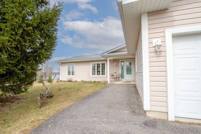 244 Friendly Acres Rd, House other with 3 bedrooms, 3 bathrooms and 2 parking in Hastings ON | Image 4