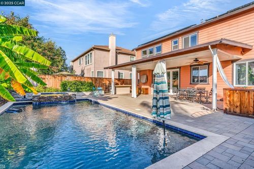 29 Diane Ct, Oakley, CA, 94561-2786 | Card Image