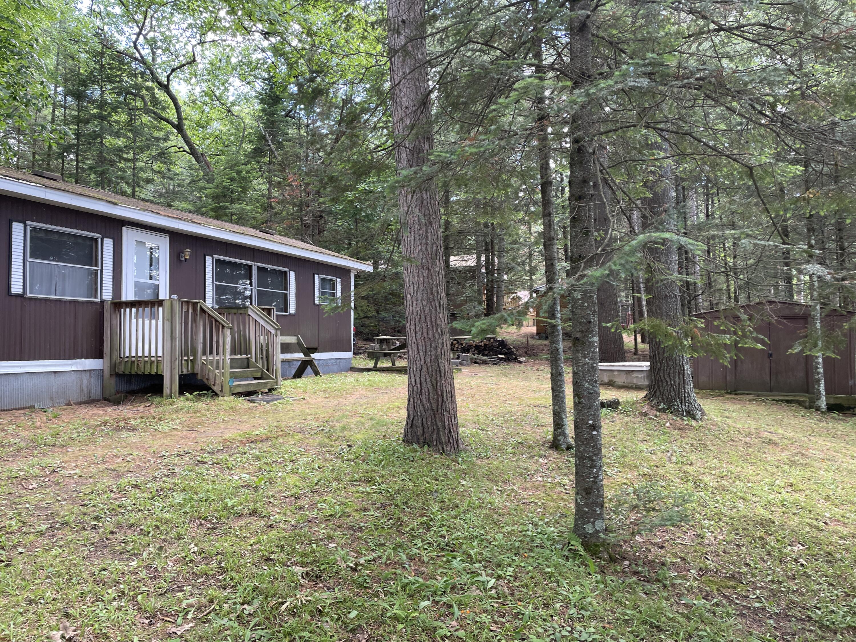 Black Ln, Crandon, WI 54520