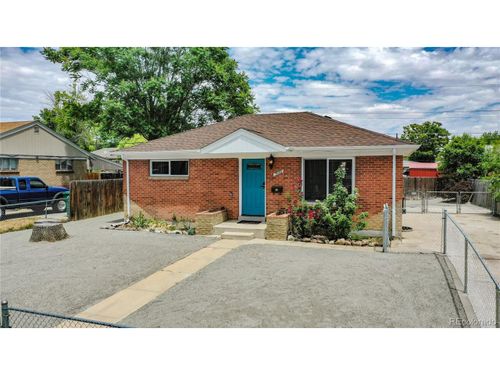 7020 Avrum Dr, Denver, CO, 80221-2533 | Card Image