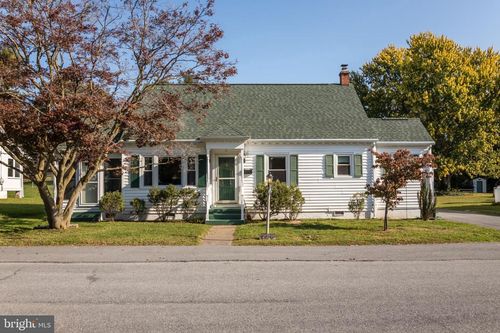 226 Walnut Street, Berryville, VA, 22611 | Card Image