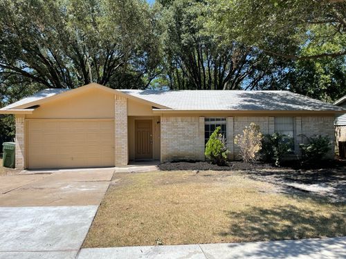 1517 Vanderbilt Dr, Arlington, TX, 76014-2452 | Card Image