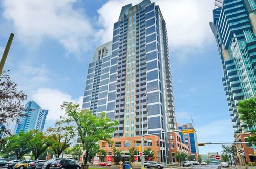 {{alt}} | Card Image