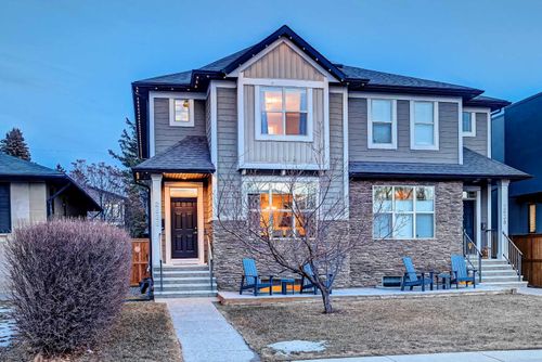 2636 31 St Sw, Calgary, AB, T3E2N7 | Card Image