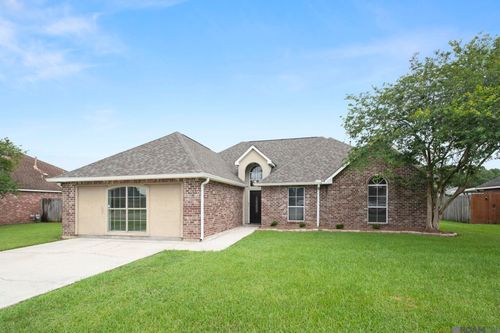 9911 Asheville Dr, Denham Springs, LA, 70706-8598 | Card Image