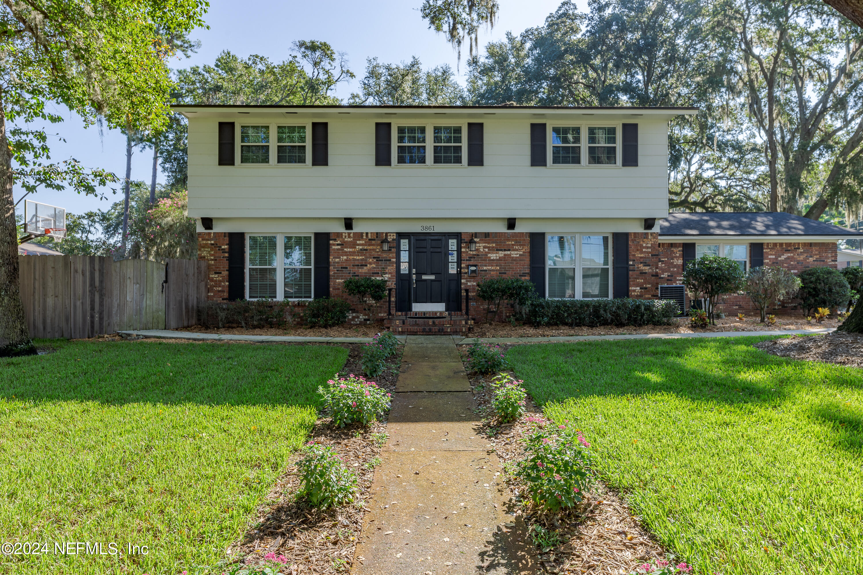 Wayland St, Jacksonville, FL 32277