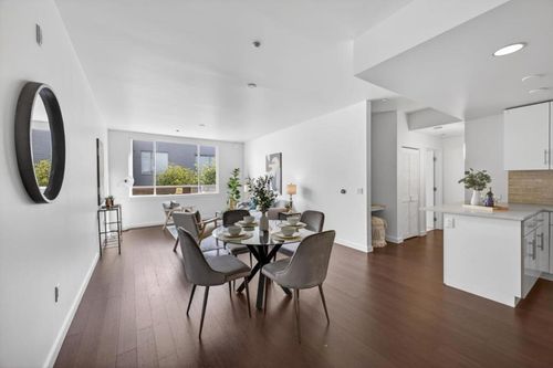 204-570 Innes Avenue, San Francisco, CA, 94124 | Card Image