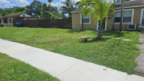 1-6118 Plunkett St, Hollywood, FL, 33023-1833 | Card Image