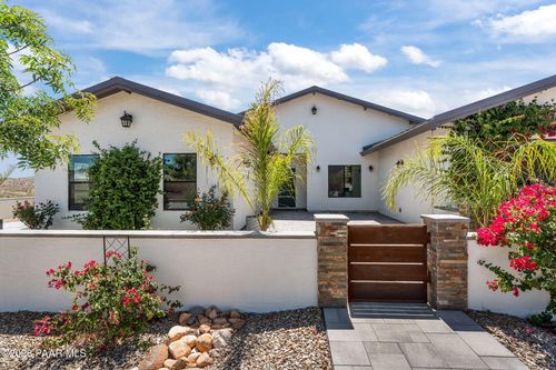 3860 Pura Vida Trail, Wickenburg, AZ, 85390 | Card Image