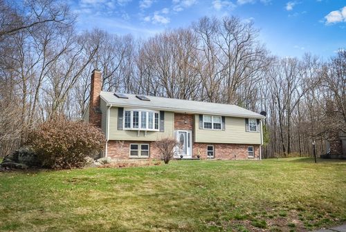 39 Cypress Ave, Shrewsbury, MA, 01545-1312 | Card Image