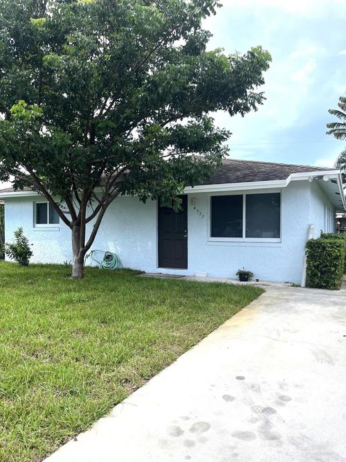 4379 Cocoanut Rd, West Palm Beach, FL, 33406-4822 | Card Image