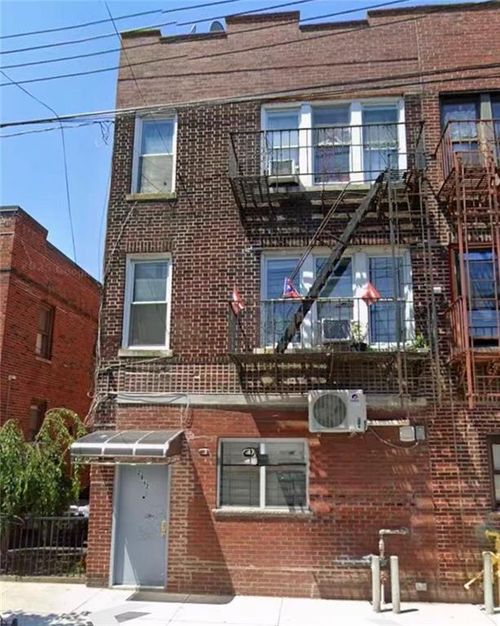 2862 W 17th St, Brooklyn, NY, 11224-2583 | Card Image