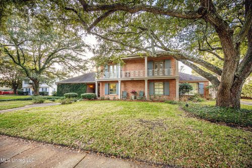 1201 Westwood St, Pascagoula, MS, 39567-7578 | Card Image