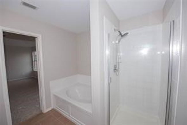 1410 Eagles Nest Trl, House other with 4 bedrooms, 2 bathrooms and null parking in Krum TX | Image 18