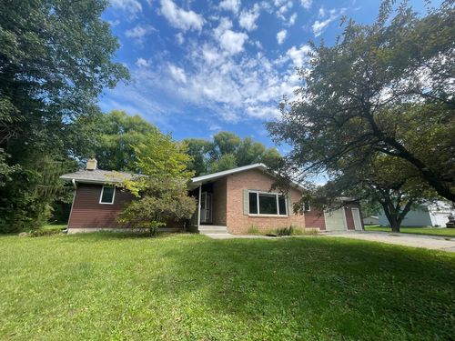 8833 Canby Ct, Northfield, MN, 55057-4955 | Card Image