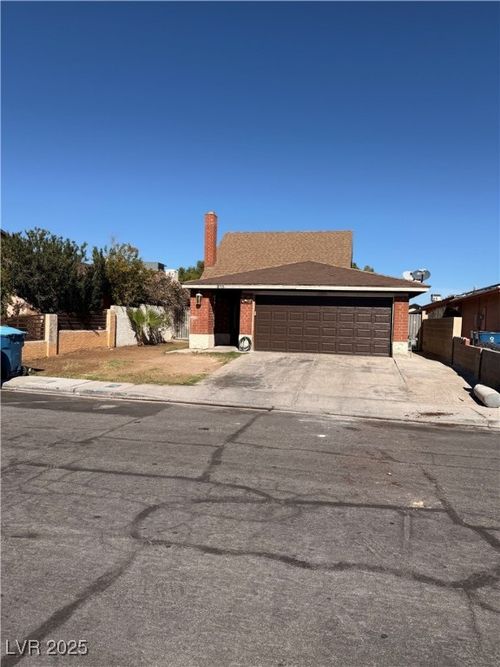 3916 Logging Ct, Las Vegas, NV, 89110-2158 | Card Image