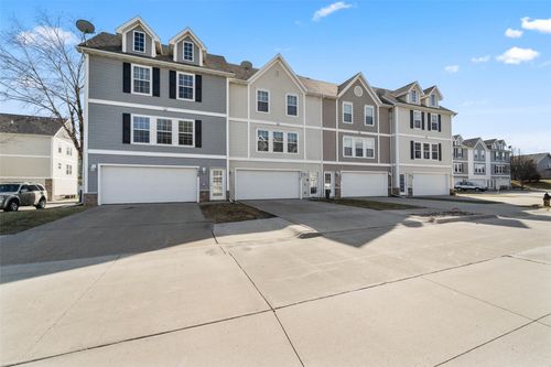 3007 Sw Sharmin Ln, Ankeny, IA, 50023-8932 | Card Image